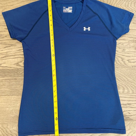 Under Armour V-Neck S/S T-Shirt NWT - Picture 8 of 8